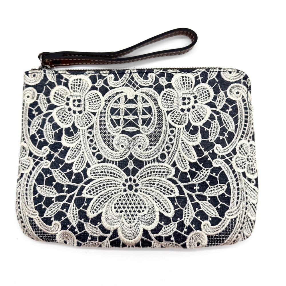 Patricia Nash Lace Embroidered Zip Top Clutch Wristlet Wallet White Navy Small